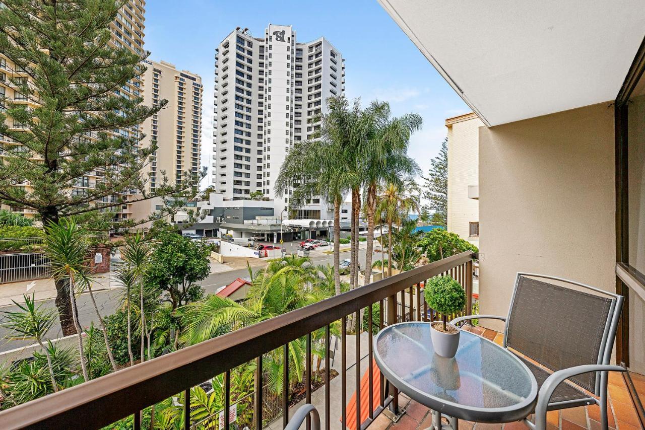 Appartement Surfers Paradise- Meters From The Beach! à Gold Coast Extérieur photo