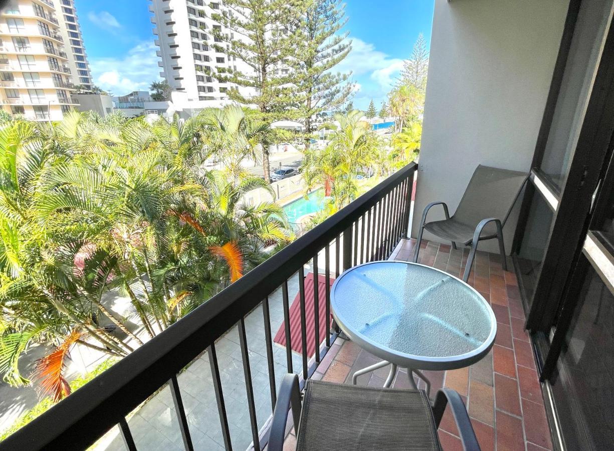 Appartement Surfers Paradise- Meters From The Beach! à Gold Coast Extérieur photo